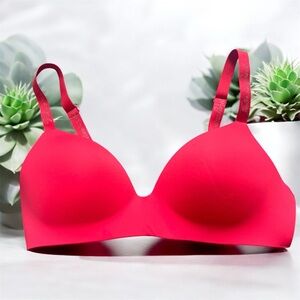 Victoria’s Secret T-shirt Bra 36C Wireless